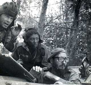 Fidel Castro při invazi